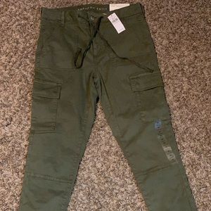American Eagle size 10. Olive green hirise Jegging